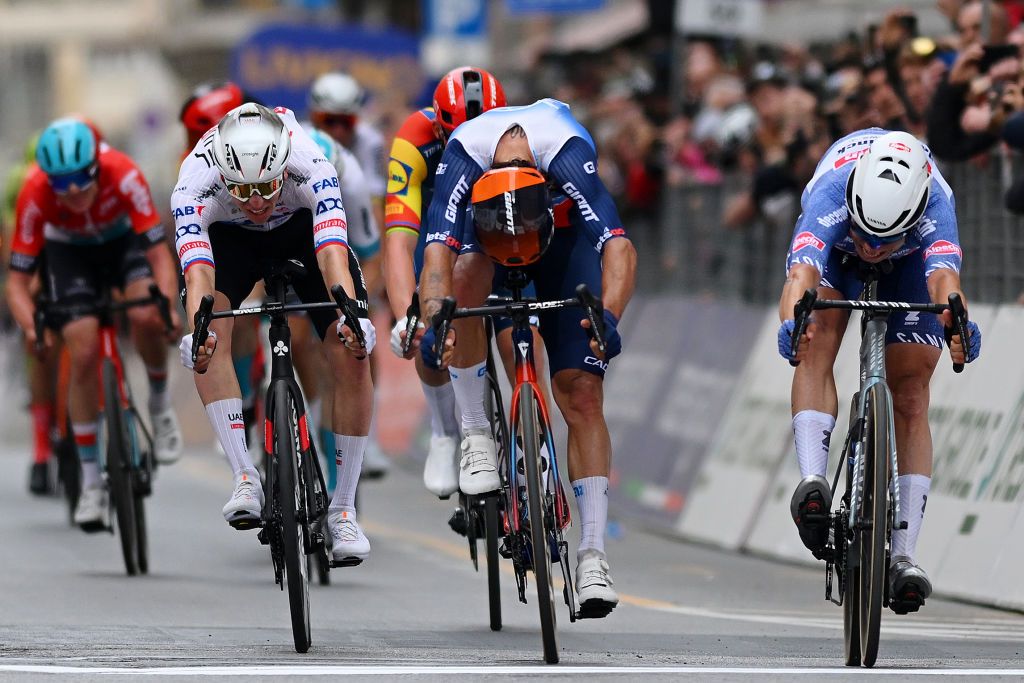 Cycle racing news hotsell